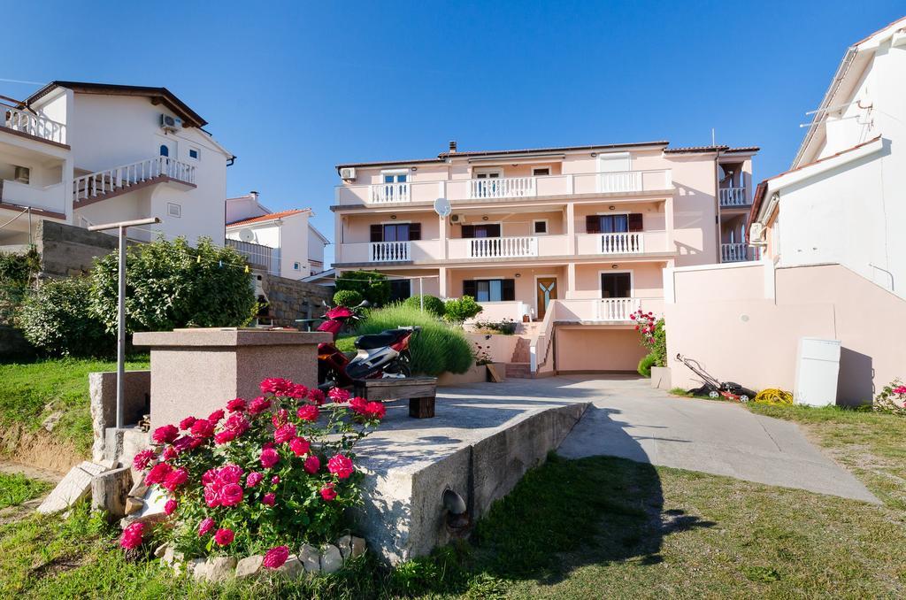 Apartments Dragan Lopar Exteriör bild